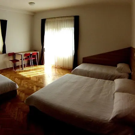 Bed & Breakfast Sweet Dreams And 2*