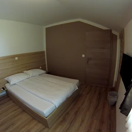 B&B Sweet Dreams And 포스토이나