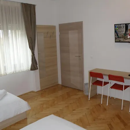 Sweet Dreams And 포스토이나