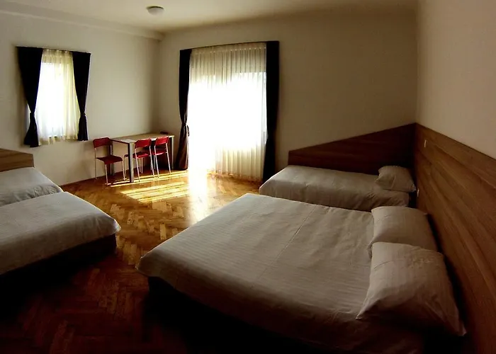 Bed & Breakfast Sweet Dreams And 2*